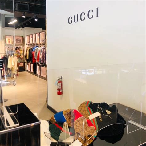 foxtown negozio gucci|Mendrisio Outlet .